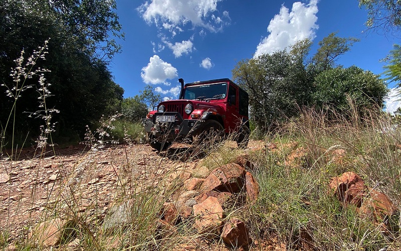 Mastering the Art of Driving in 4×4 High: Conquering Any Terrain with Confidence